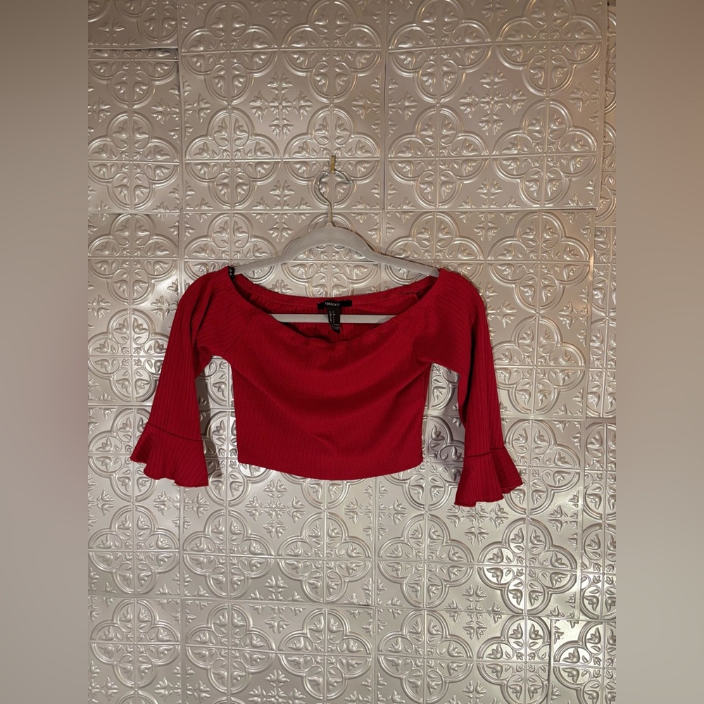 Forever 21 red cropped cold shoulder bell sleeve crop top blouse pinup date sexy